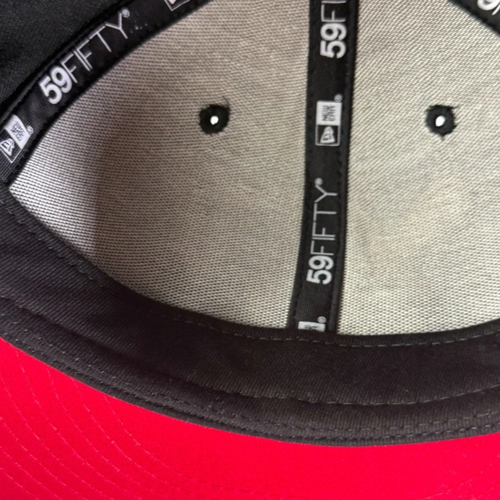 New Era Fitted Hat Men 7 1/4 Black Pittsburgh Pirates Cooperstown 59FIFTY Cap